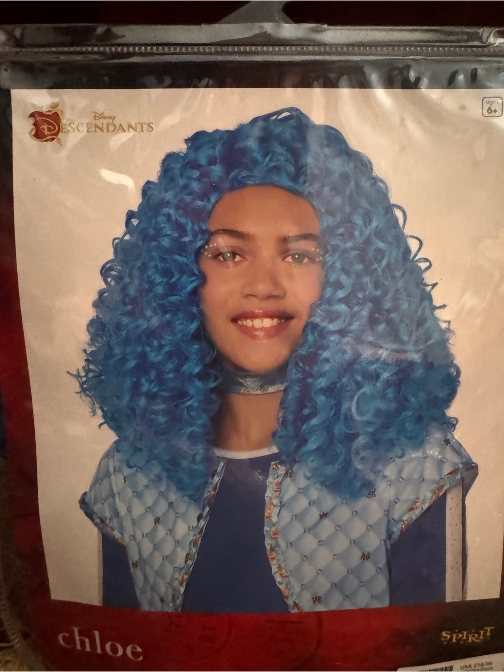 Disney Descendants Chloe Costume includes wig Size 8-10. - Picture 3 of 3